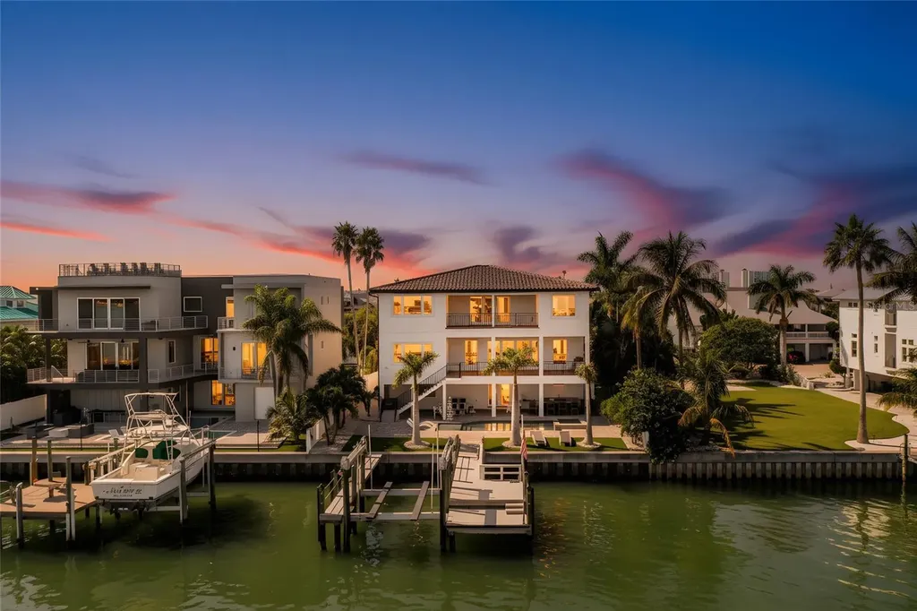 5845 Bahia Way S. Way W St Pete Beach FL 33706