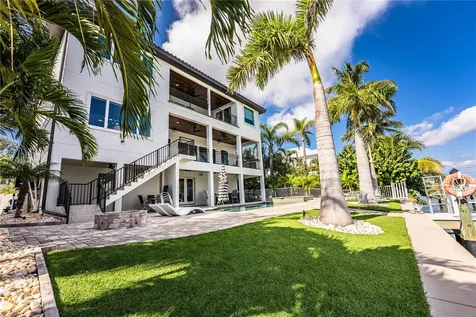5845 Bahia Way S. Way W St Pete Beach FL 33706