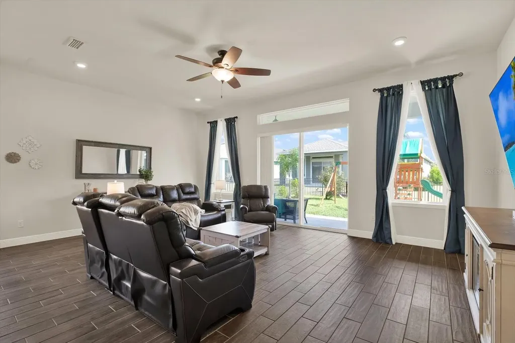 6003 Milestone Drive Apollo Beach FL 33572