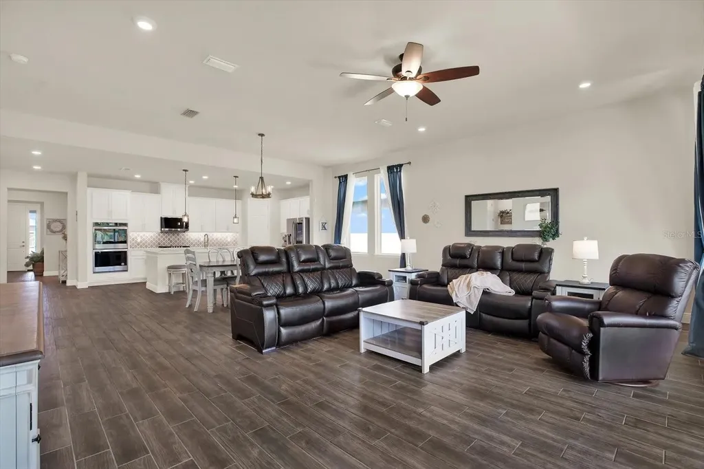 6003 Milestone Drive Apollo Beach FL 33572