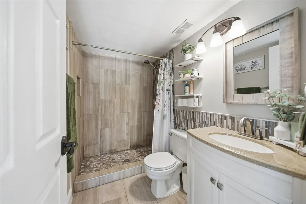 3100 Lake Pine Way Tarpon Springs FL 34688