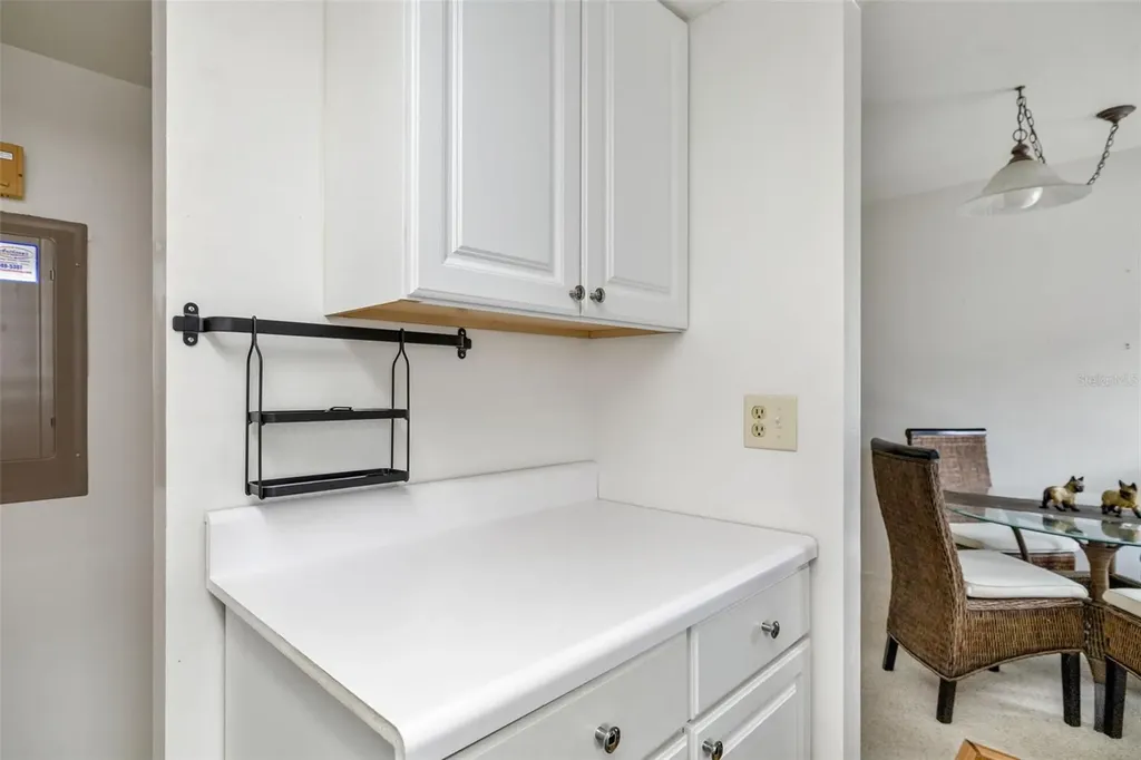 2053 Canal Drive Bradenton FL 34207