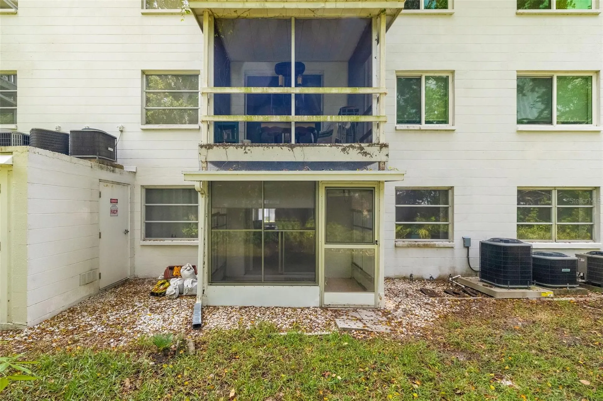 2053 Canal Drive Bradenton FL 34207