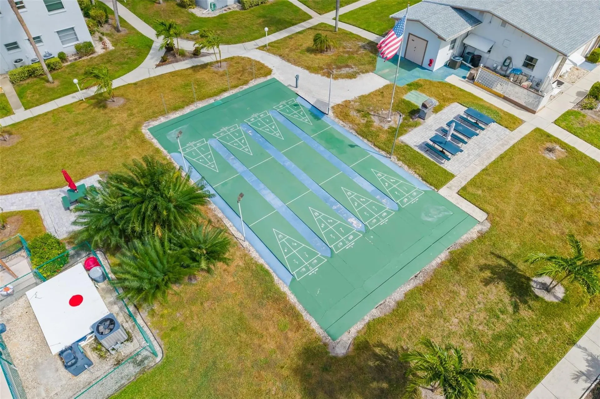 2053 Canal Drive Bradenton FL 34207