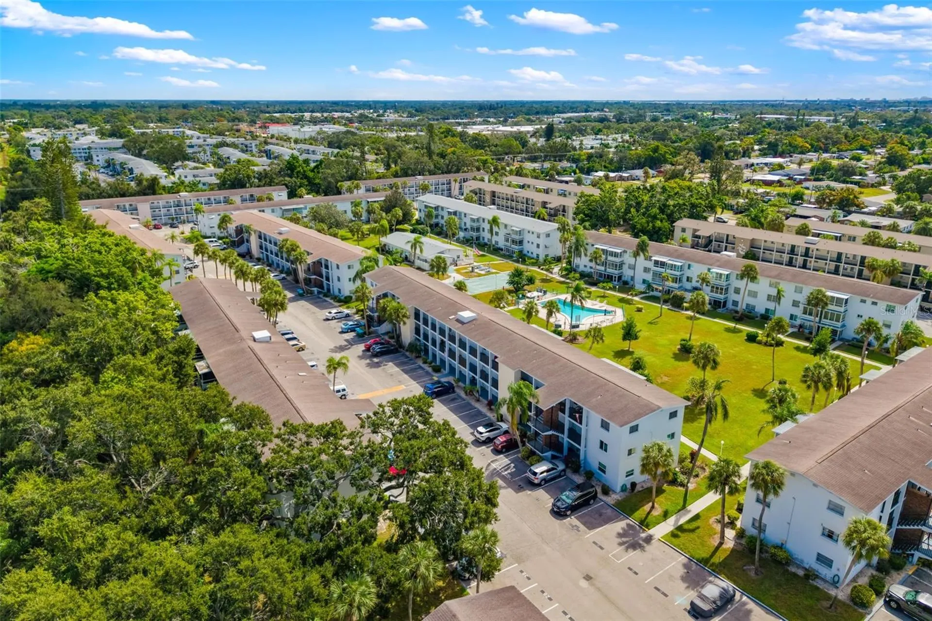 2053 Canal Drive Bradenton FL 34207