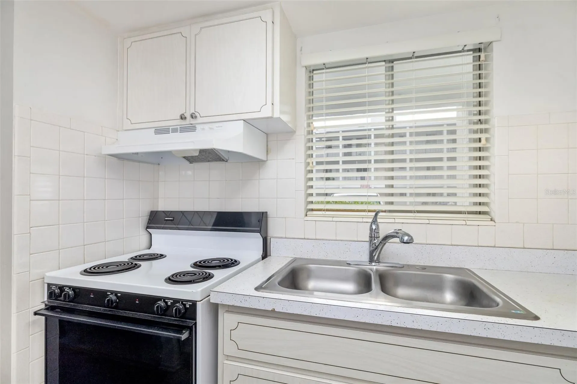 2053 Canal Drive Bradenton FL 34207