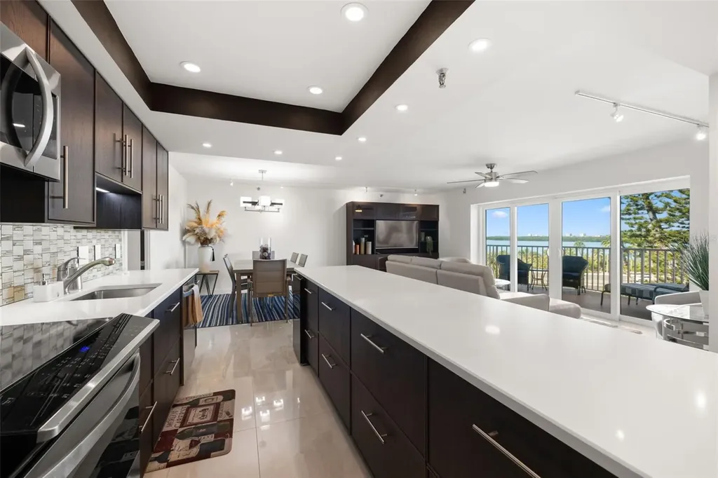 7432 Sunshine Skyway Lane S St Petersburg FL 33711