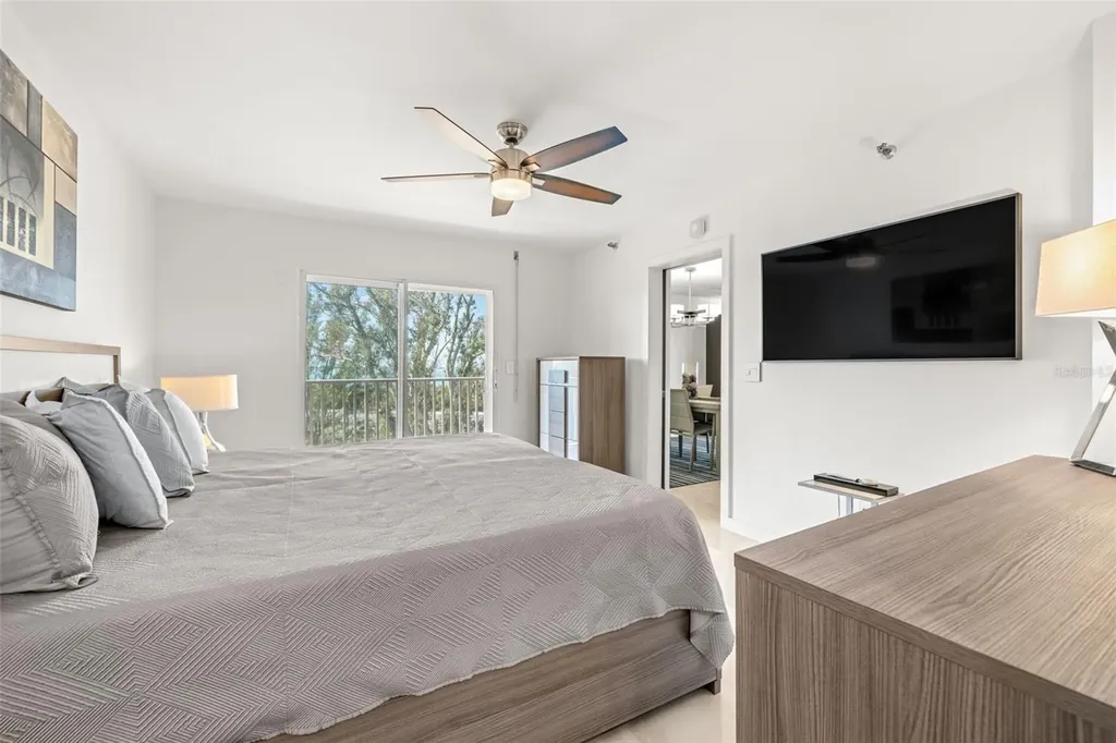 7432 Sunshine Skyway Lane S St Petersburg FL 33711