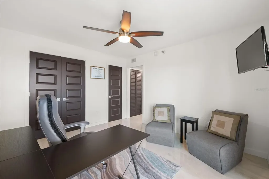 7432 Sunshine Skyway Lane S St Petersburg FL 33711