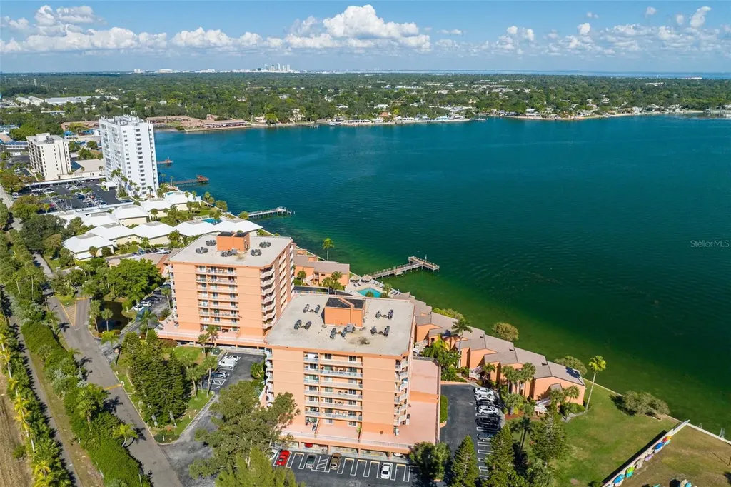 7432 Sunshine Skyway Lane S St Petersburg FL 33711