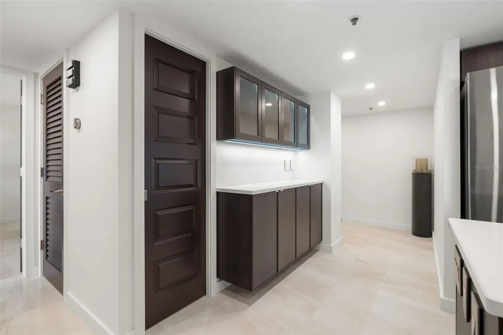 7432 Sunshine Skyway Lane S St Petersburg FL 33711