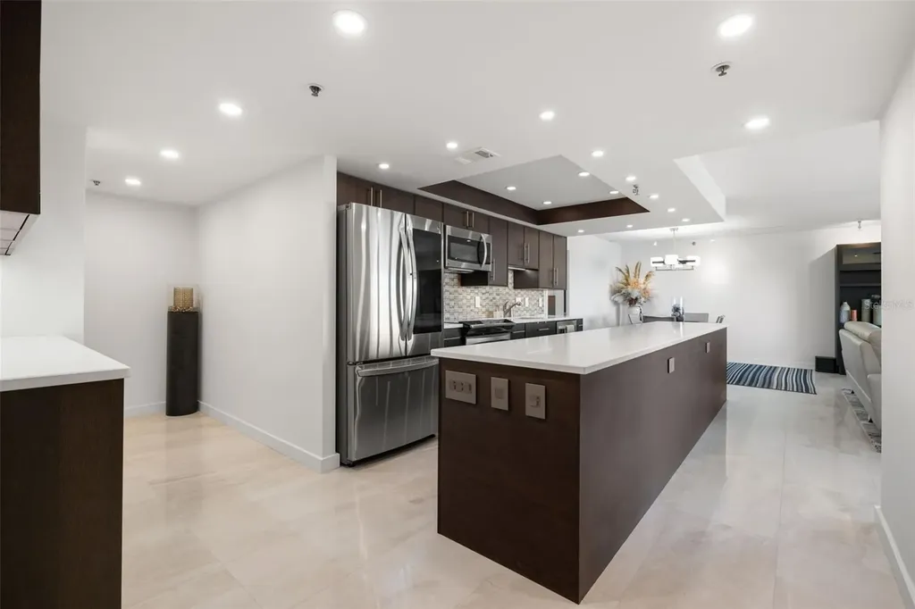 7432 Sunshine Skyway Lane S St Petersburg FL 33711