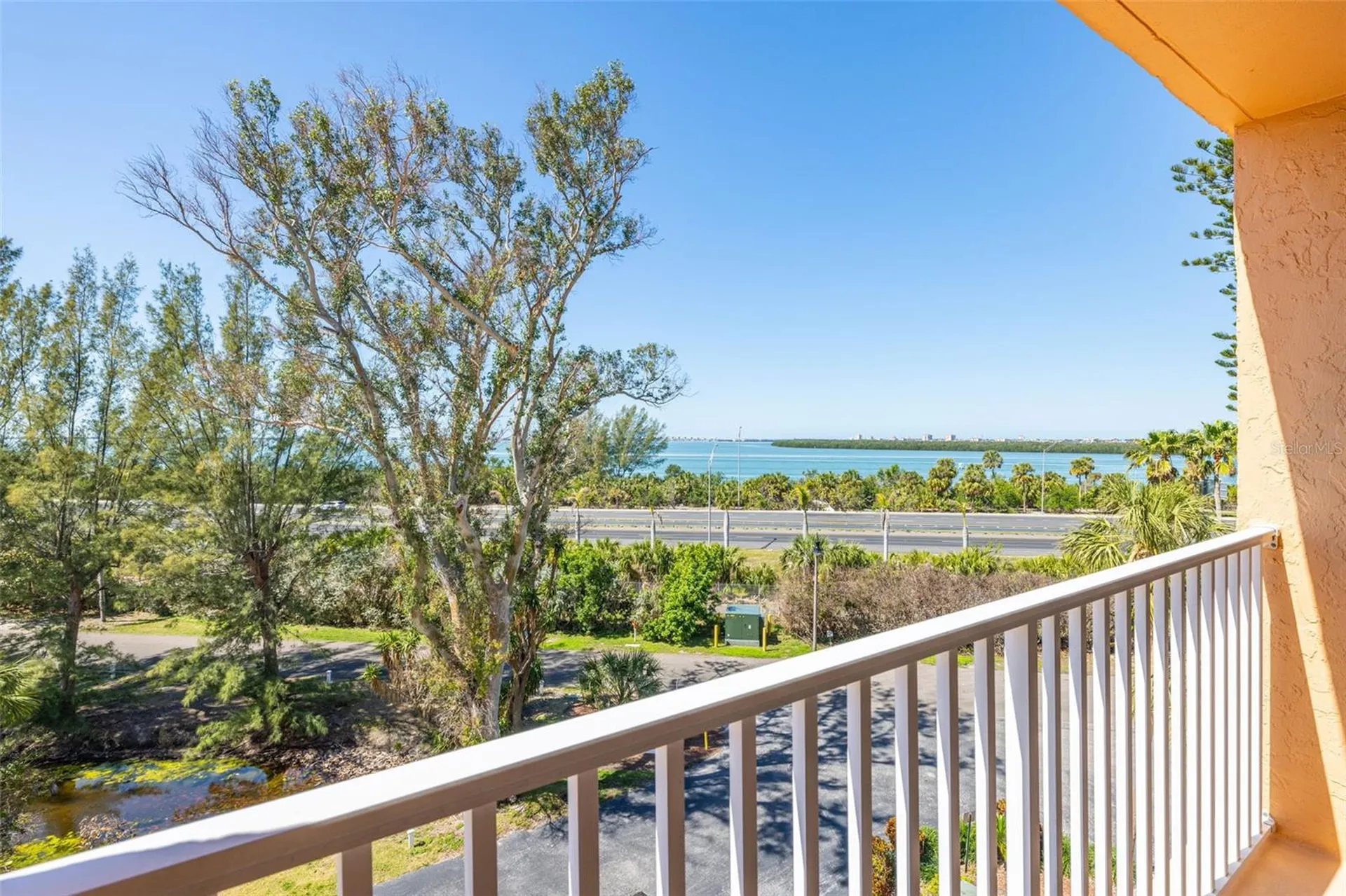 7432 Sunshine Skyway Lane S St Petersburg FL 33711