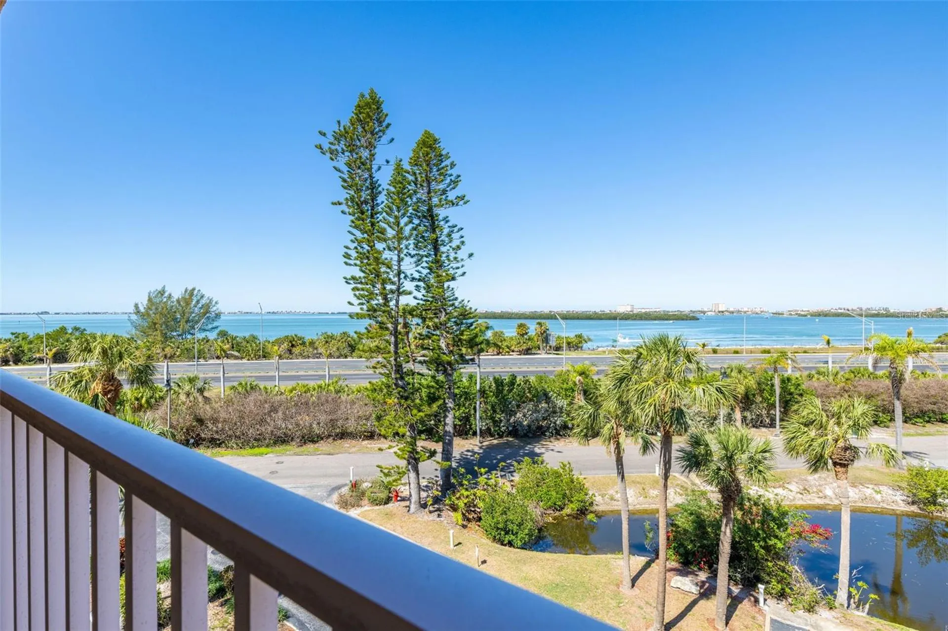 7432 Sunshine Skyway Lane S St Petersburg FL 33711