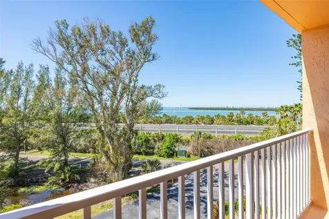 7432 Sunshine Skyway Lane S St Petersburg FL 33711