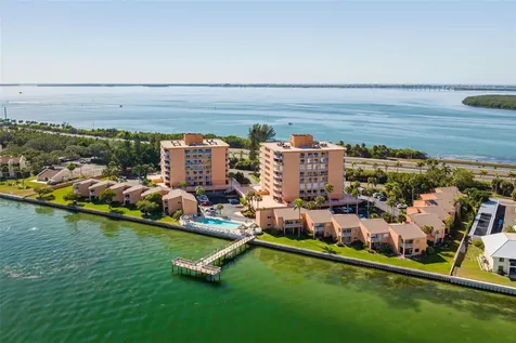 7432 Sunshine Skyway Lane S St Petersburg FL 33711
