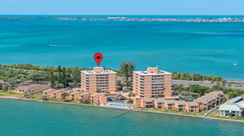 7432 Sunshine Skyway Lane S St Petersburg FL 33711
