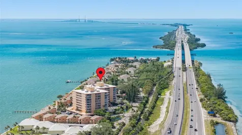 7432 Sunshine Skyway Lane S St Petersburg FL 33711