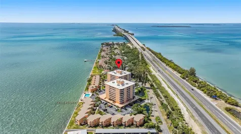 7432 Sunshine Skyway Lane S St Petersburg FL 33711