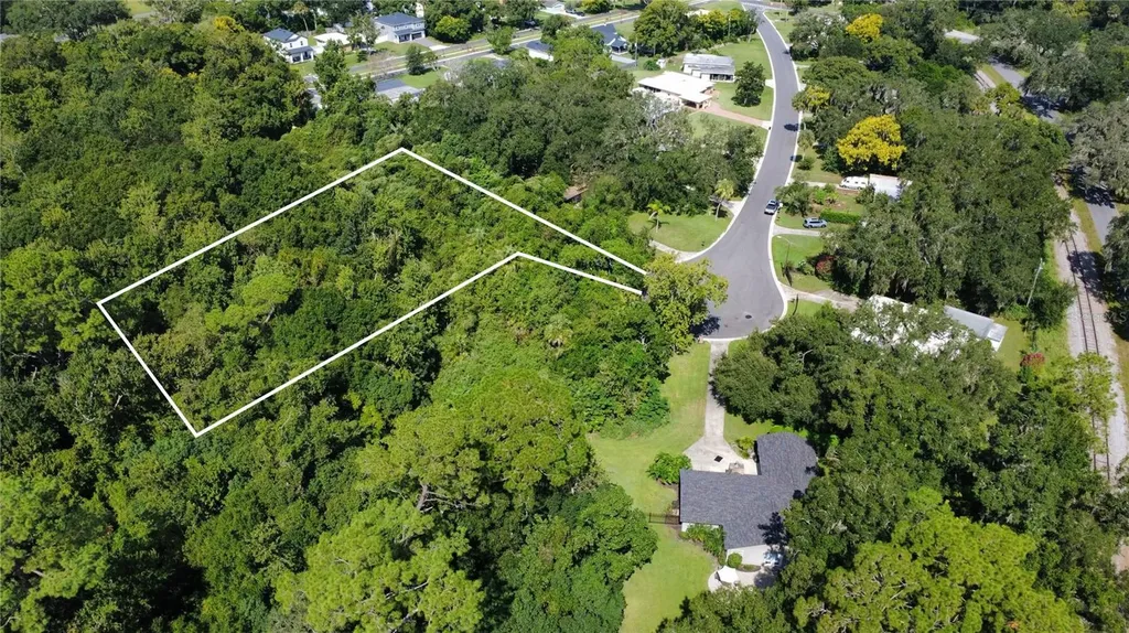 2016 Grandview Avenue N Sanford FL 32771