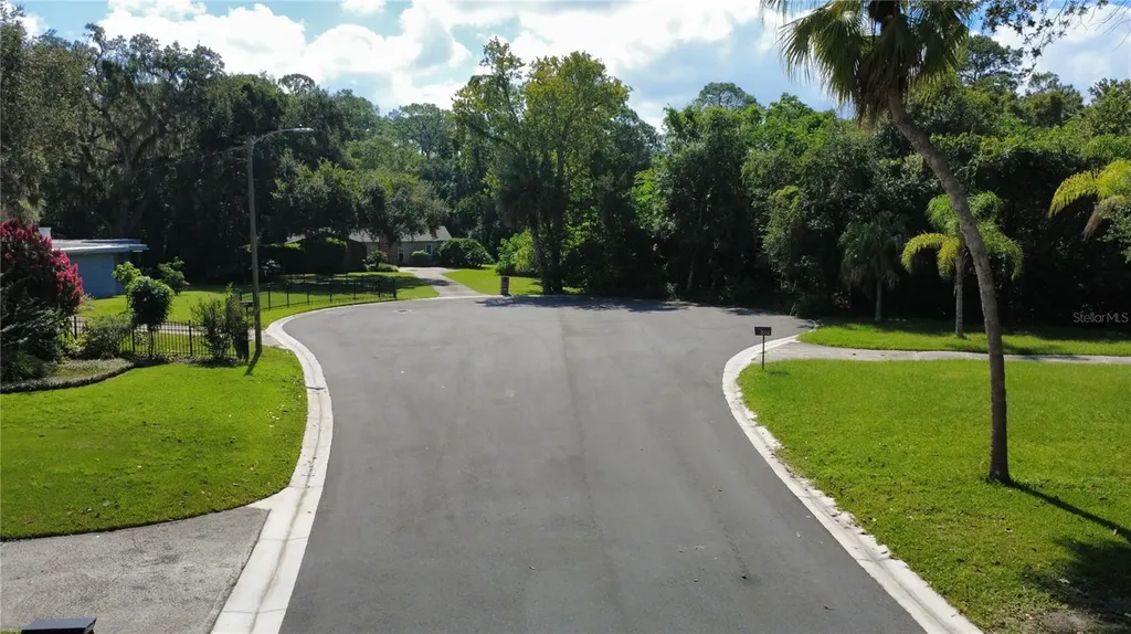2016 Grandview Avenue N Sanford FL 32771
