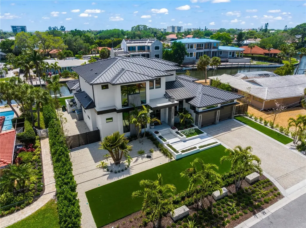 5362 Shadow Lawn Drive Sarasota FL 34242