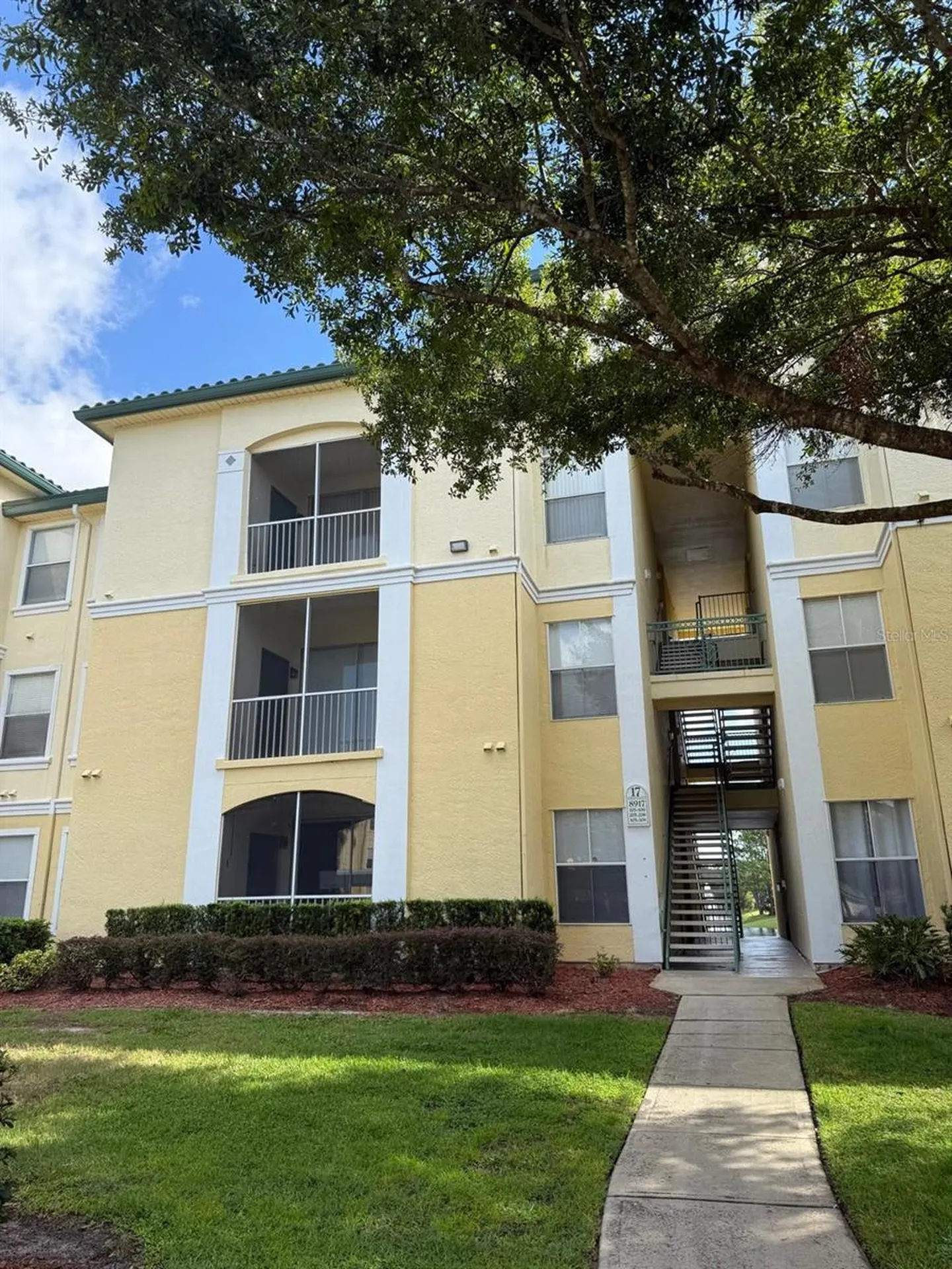 8917 Legacy Court Kissimmee FL 34747
