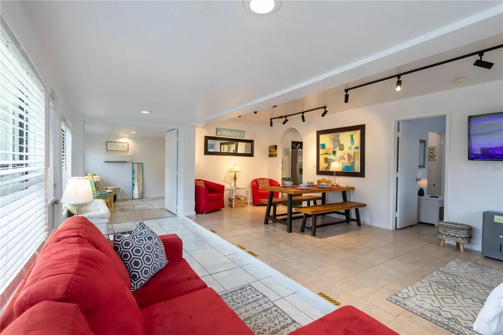 839 3rd Street N Safety Harbor FL 34695