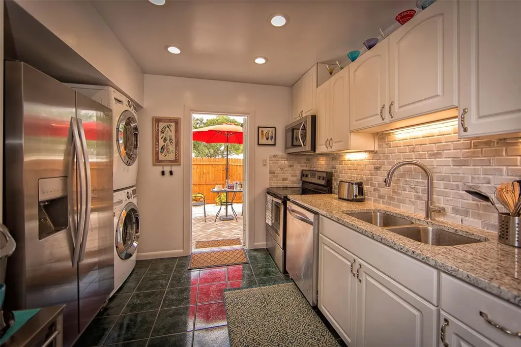839 3rd Street N Safety Harbor FL 34695