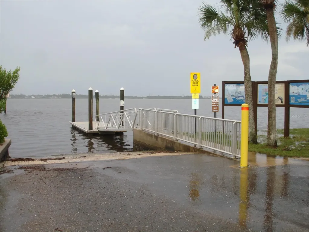 839 3rd Street N Safety Harbor FL 34695