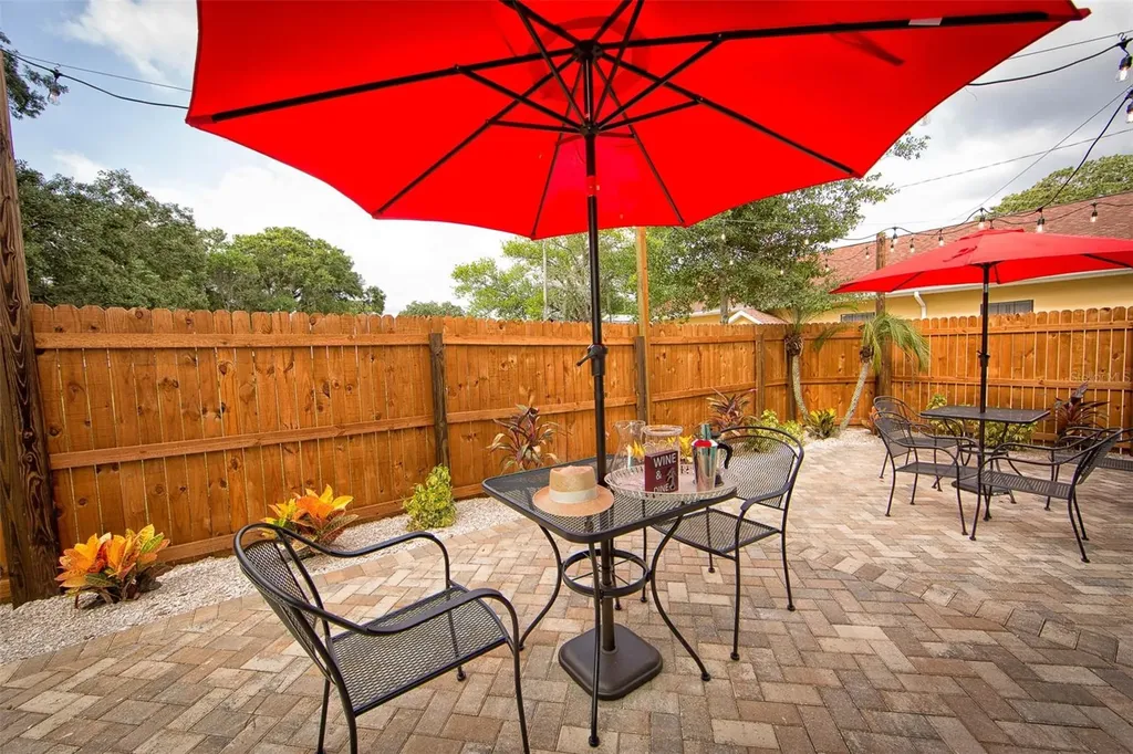 839 3rd Street N Safety Harbor FL 34695
