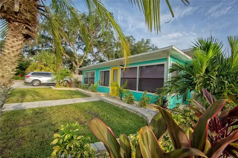839 3rd Street N Safety Harbor FL 34695
