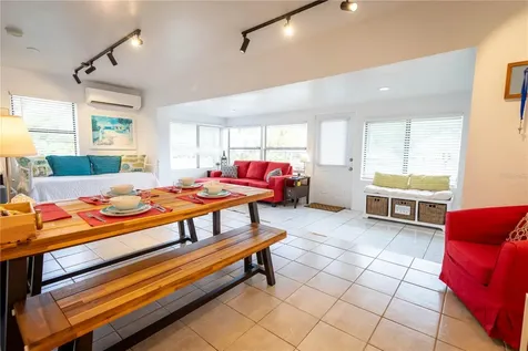 839 3rd Street N Safety Harbor FL 34695
