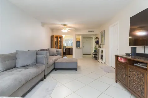 2024 Blue Hawk Court Clearwater FL 33762