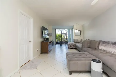 2024 Blue Hawk Court Clearwater FL 33762