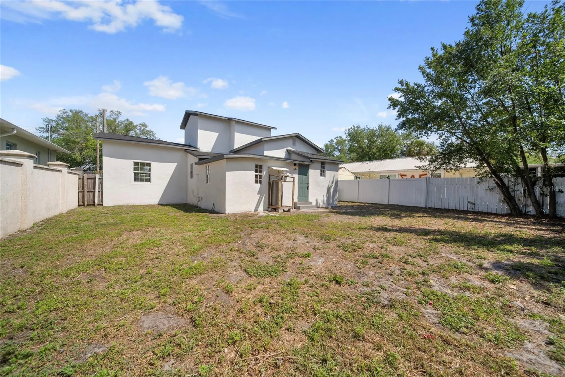 2930 W Arch Street Tampa FL 33607