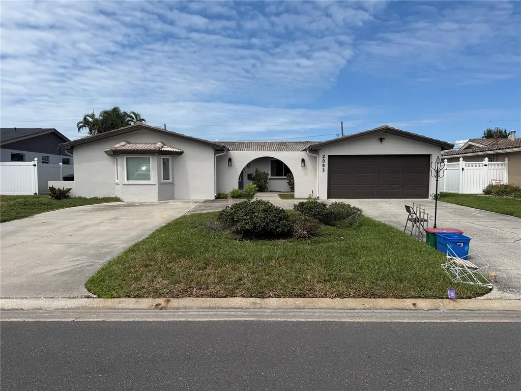 2083 Montana Avenue NE St Petersburg FL 33703