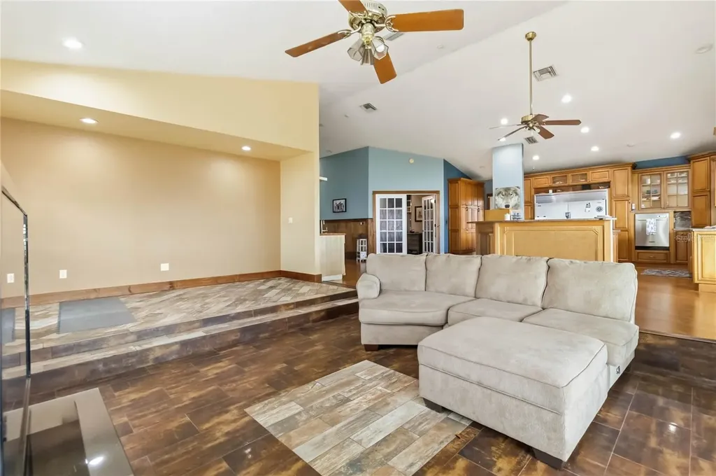 6210 Alligator Lake Shore E St Cloud FL 34771
