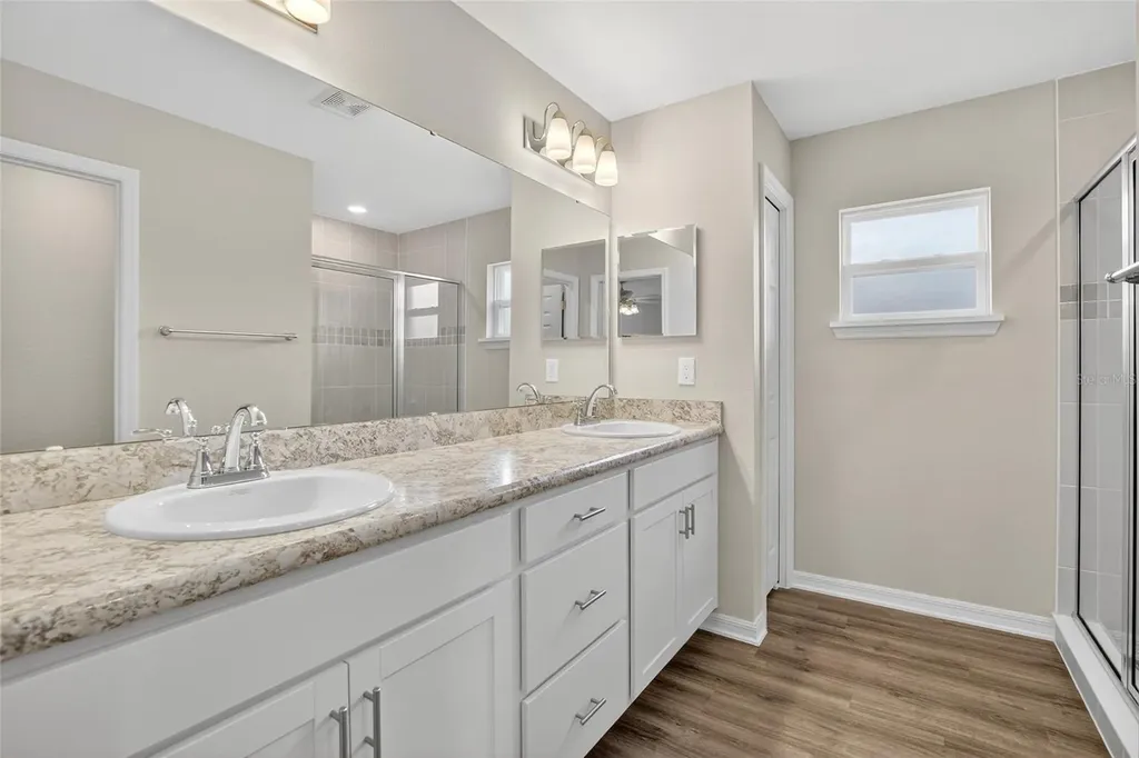 1047 Aruba Avenue Mulberry FL 33860