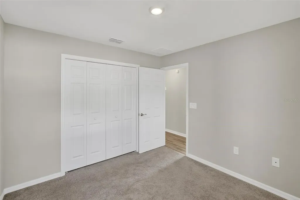 1047 Aruba Avenue Mulberry FL 33860