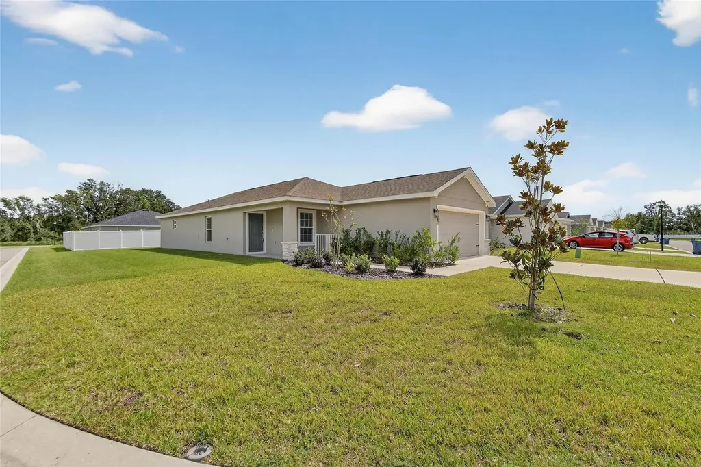 1047 Aruba Avenue Mulberry FL 33860