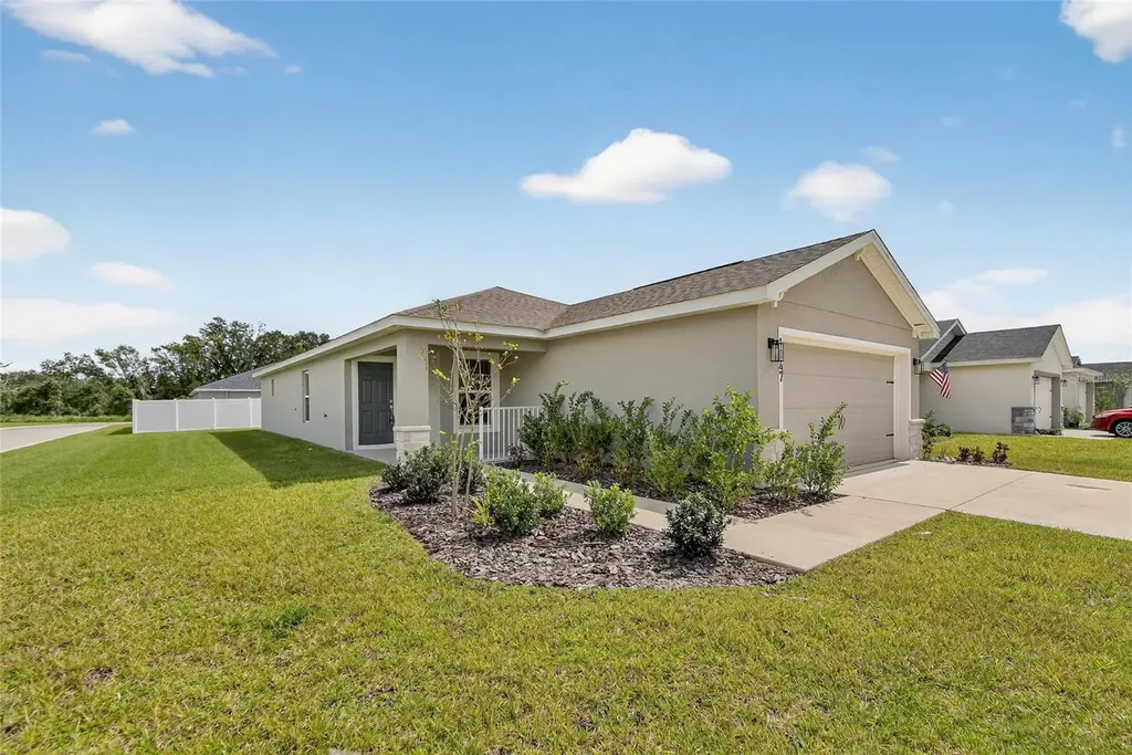 1047 Aruba Avenue Mulberry FL 33860