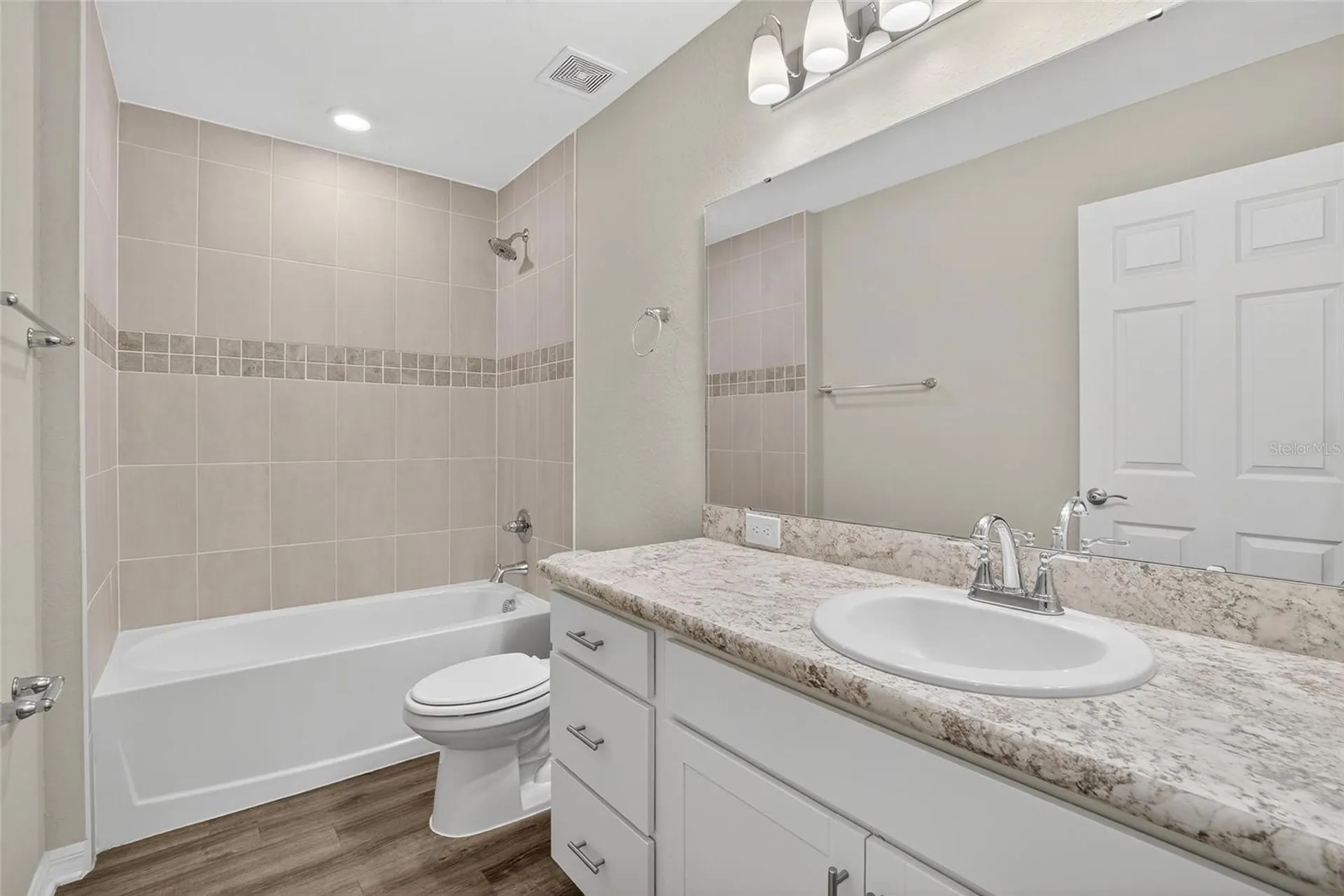 1047 Aruba Avenue Mulberry FL 33860