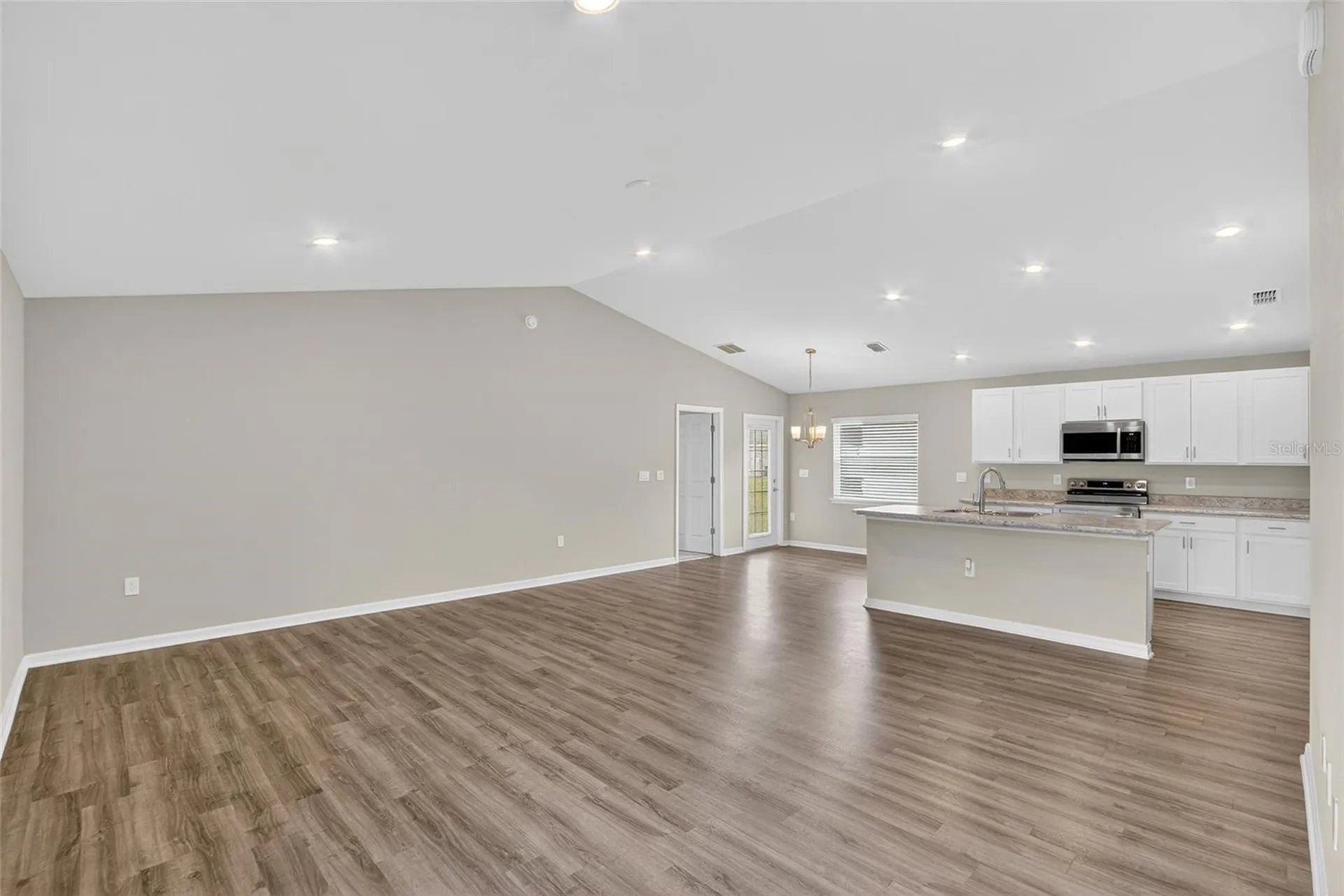 1047 Aruba Avenue Mulberry FL 33860