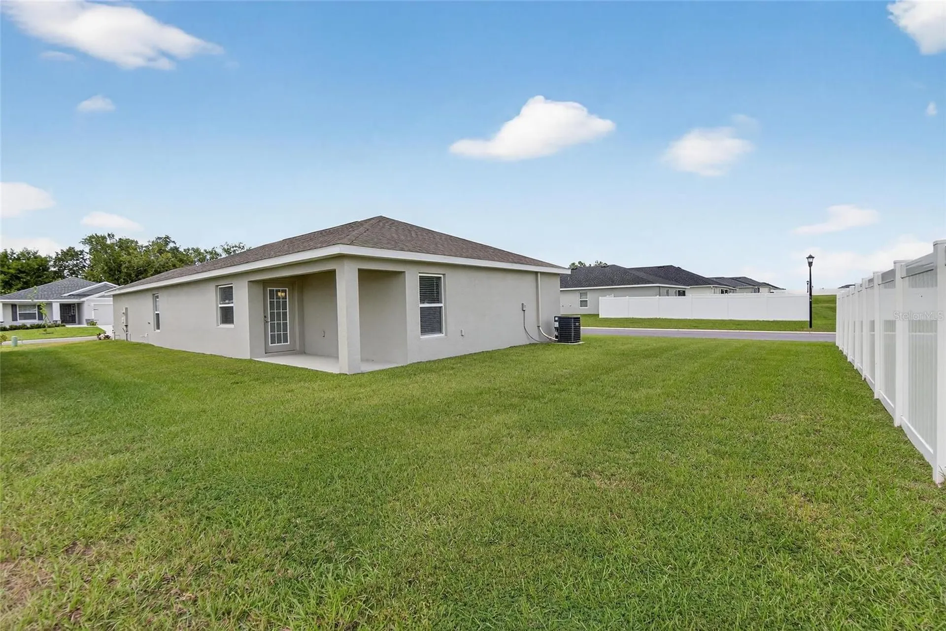 1047 Aruba Avenue Mulberry FL 33860