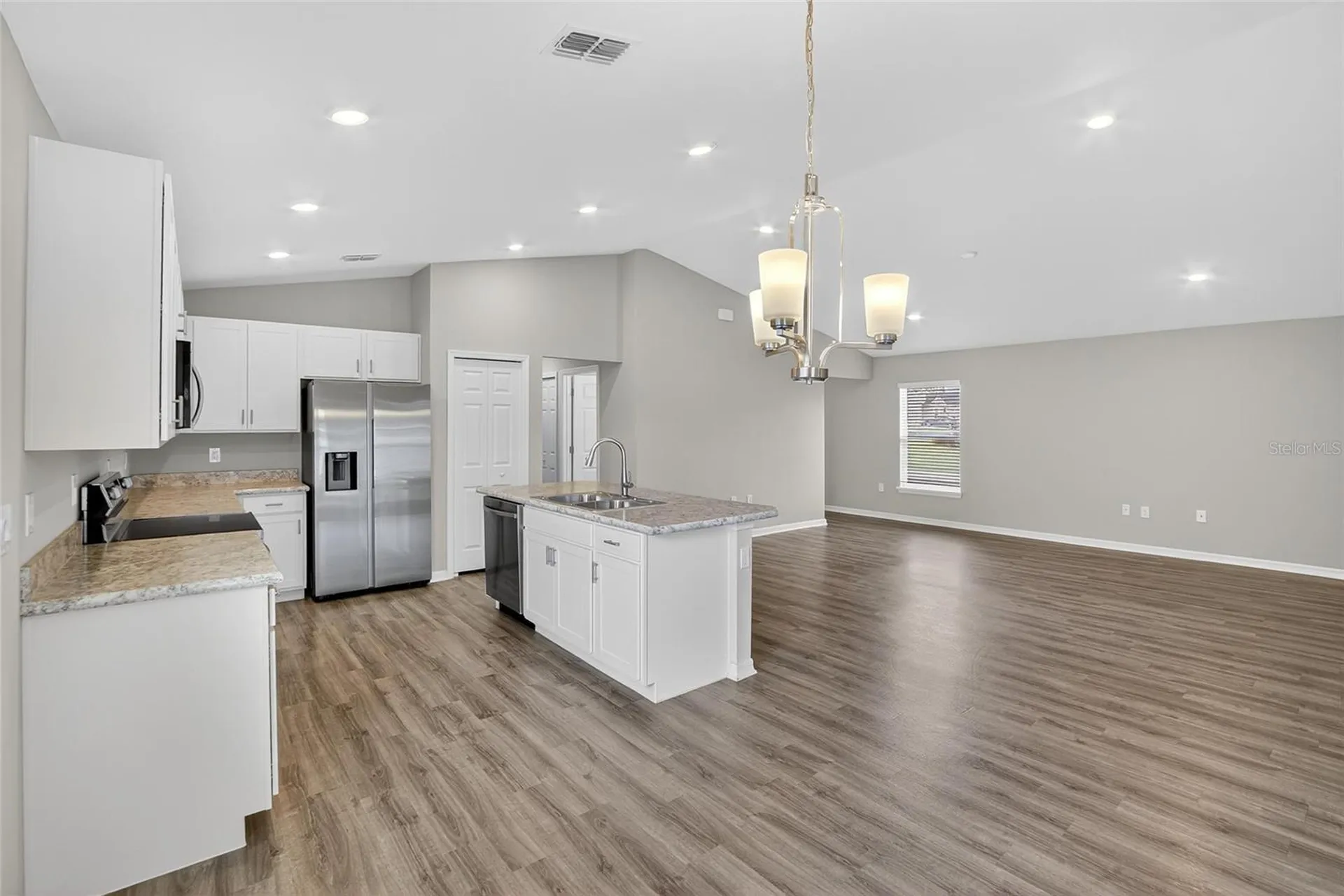 1047 Aruba Avenue Mulberry FL 33860