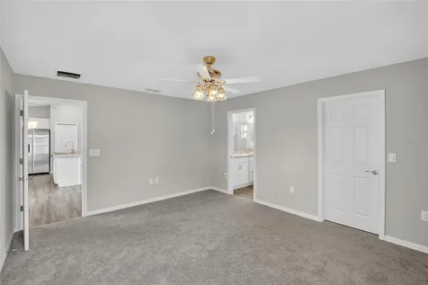 1047 Aruba Avenue Mulberry FL 33860