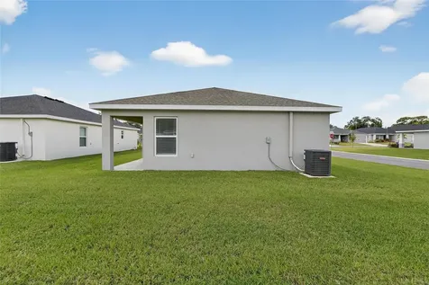 1047 Aruba Avenue Mulberry FL 33860
