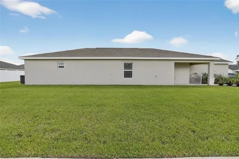 1047 Aruba Avenue Mulberry FL 33860