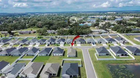 1047 Aruba Avenue Mulberry FL 33860